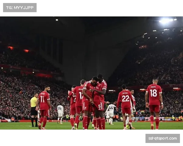 埃因霍温反击犀利，下半场连击摧毁利物浦信心